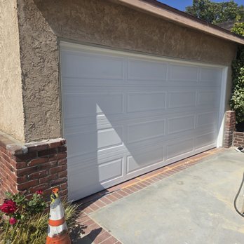 Royale Garage Door Repair - The installation took less than an hour, and it comes with a 5-year warranty included. - Garage Door Services Near Me - Reseda, California Royale Garage Door Repair - The installation took less than an hour, and it comes with a 5-year warranty included. - Garage Door Services Near Me - Reseda, California
