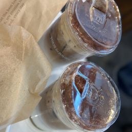 Iced tiramisu lattes Iced tiramisu lattes