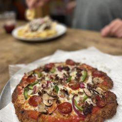 Good Decisions - Gluten free, chicken crust, supreme pizza