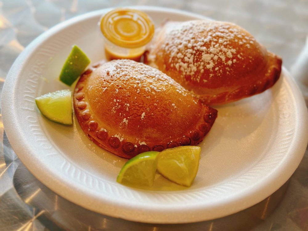 MANNY’S CAFE & BAKERY Updated October 2024 122 Photos & 78 Reviews