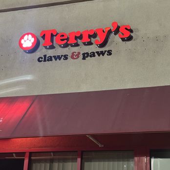 Terry's Claws & Paws - Pet Groomers Near Me - Orange, California Terry's Claws & Paws - Pet Groomers Near Me - Orange, California