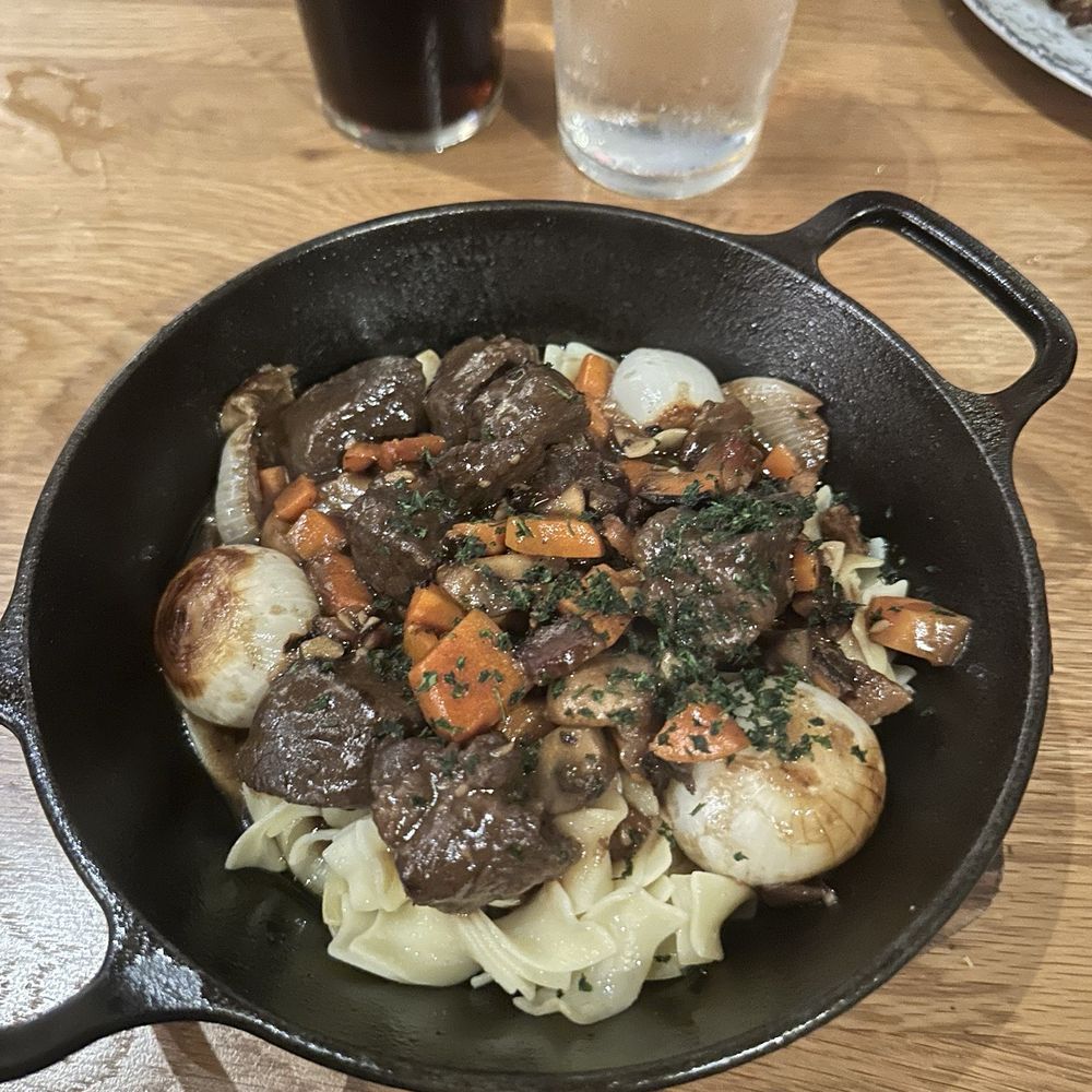 Bigfire - Beef Burgundy - American Near Me - Orlando, Florida Bigfire - Beef Burgundy - American Near Me - Orlando, Florida