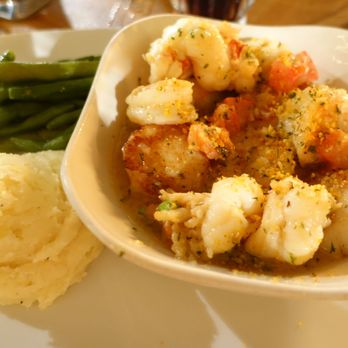 Lazy Lobster - Bar Harbor - scallops, shrimp, and lobster - Seafood Near Me - Longboat Key, Florida Lazy Lobster - Bar Harbor - scallops, shrimp, and lobster - Seafood Near Me - Longboat Key, Florida