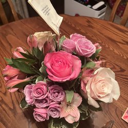 Waukesha Floral & Greenhouse - Beautiful flowers