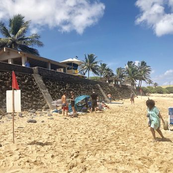 Hookipa Beach Park - Lifeguard tower - Parks Near Me - Paia, Hawaii