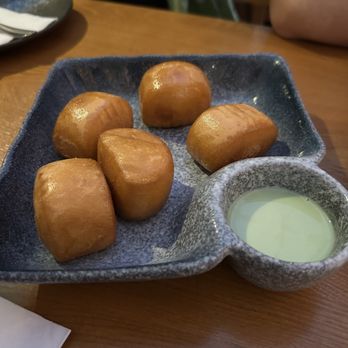 Fat Moon Restaurant & Bar - Asian Golden Biscuits - Karaoke Near Me - Philadelphia, Pennsylvania