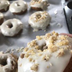 Green Street - Carrot cake donut