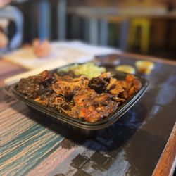One Love Island Cuisine - Oxtail