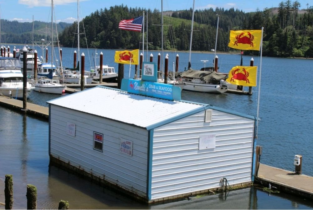 Novelli's Crab & Seafood Logo