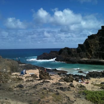 Halona Beach Cove - Beaches Near Me - Honolulu, Hawaii
