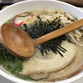 Restaurant Kenichi - Tonkotsu ramen - Desserts Near Me - Hilo, Hawaii