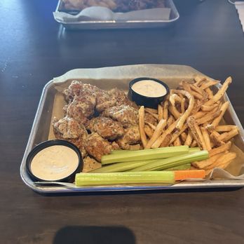 Buffalo Wild Wings - Garlic Parmesan Wings with fries - American Near Me - Woodhaven, Michigan