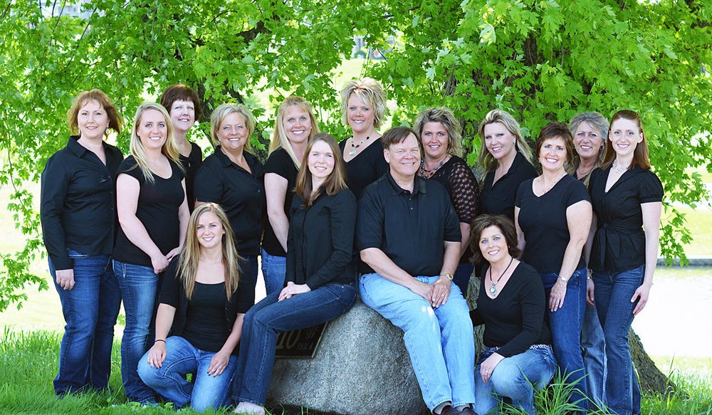 Byron Dental Group Logo