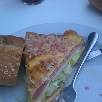 Antalia - Pincho tortilla rellena jamón y queso - Breakfast & Brunch Near Me - Madrid, M