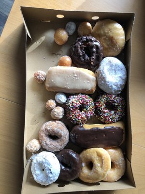 Donuts Plus by null