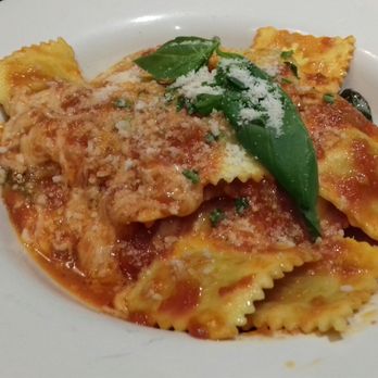 Cosmoba Restaurant - Great pasta lunch special: pasta, bread, soft drink for £8.95. - Italian Near Me - London, XGL Cosmoba Restaurant - Great pasta lunch special: pasta, bread, soft drink for £8.95. - Italian Near Me - London, XGL