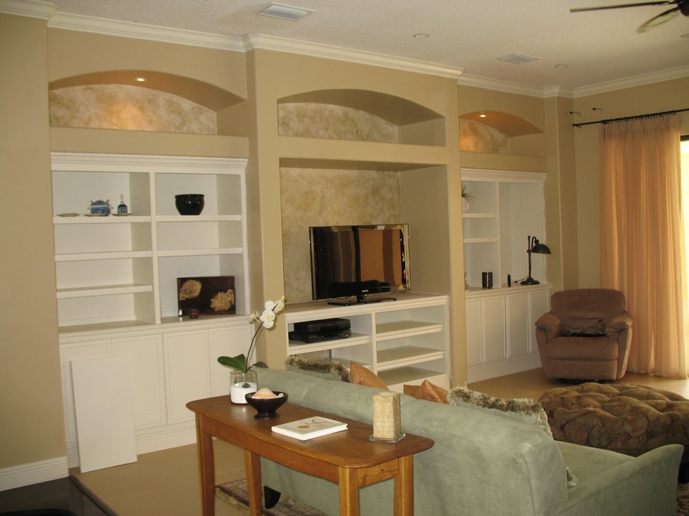 Slide of H & H Homes