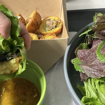 Banh Khot Lady - Caterers Near Me - Westminster, California Banh Khot Lady - Caterers Near Me - Westminster, California