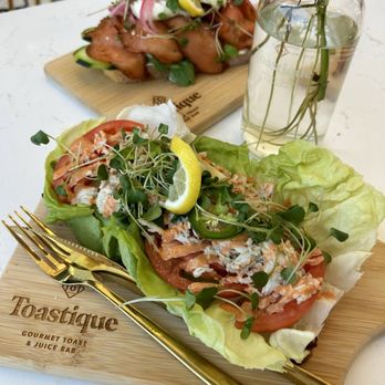Toastique - Spicy Crab Toast - Juice Bars & Smoothies Near Me - Austin, Texas