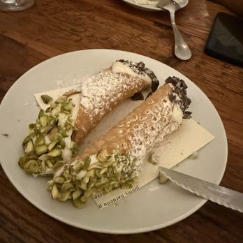 Antico Nuovo - Cannolis were perfection! - Italian Near Me - Los Angeles, California