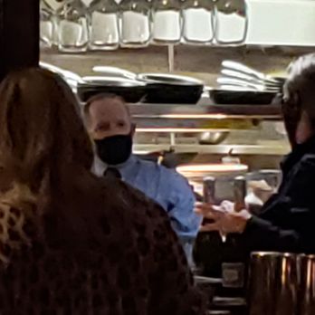 Springfield Grille - Manager in kitchen while cooks not wearing masks - New American Near Me - Mars, Pennsylvania