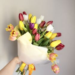 Art Bouquet Floral Studio - Bright Tulip Bouquet to brighten up the day