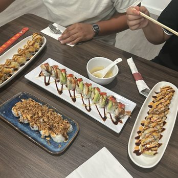 Sakura Spice - Spicy Crab Roll OMG Roll Fried California Roll Crunchy California Roll - Sushi Bars Near Me - Indianapolis, Indiana Sakura Spice - Spicy Crab Roll OMG Roll Fried California Roll Crunchy California Roll - Sushi Bars Near Me - Indianapolis, Indiana