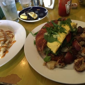 The Bongo Room - Vegetarian Croissant Sandwich AND White Chocolate & Carmel Pretzel Pancakes  was wonderfully made. I also recommend burrito. - New American Near Me - Chicago, Illinois