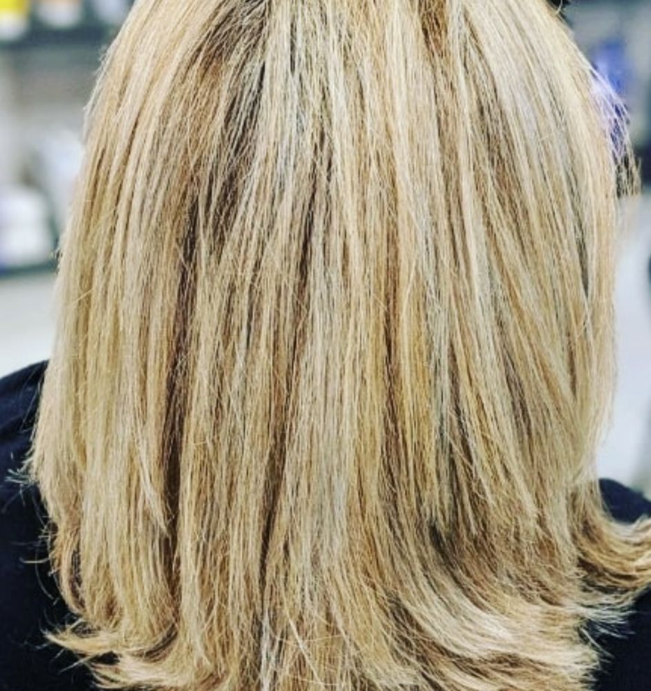 Star Beauty Salon Logo