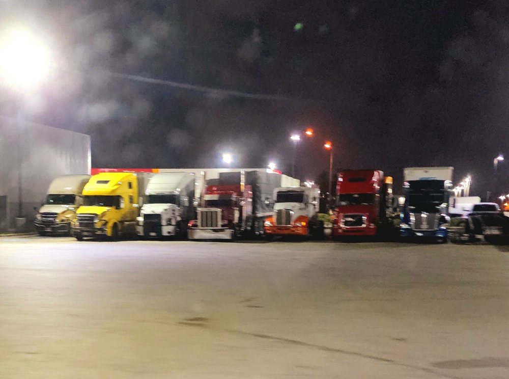 PILOT FLYING 1050 Busse Rd, Bensenville, Illinois Gas Stations