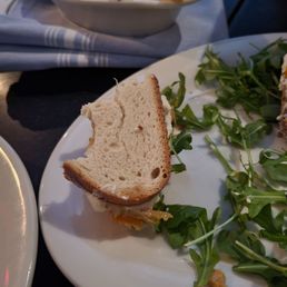 Shopright quality bagged bread.....not even toasted considering it's toast pretty sad.