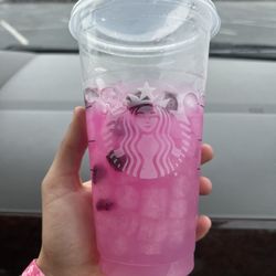 Starbucks - Mango Drangon Fruit Refresher with lemonade