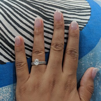 Lavender Nail Bar - Nail Salons Near Me - Plano, Texas