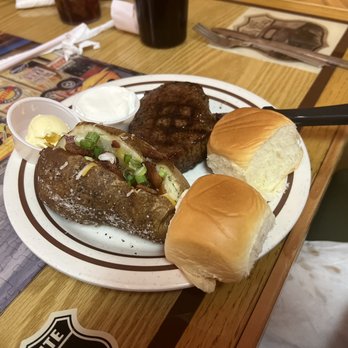 Gone West Family Restaurant - American Near Me - Page, Arizona