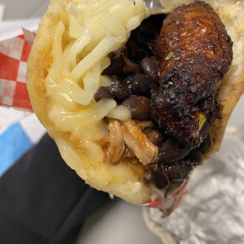 Arepa Venezuelan Kitchen - Bellevue - Empanadas Near Me - Bellevue, Washington