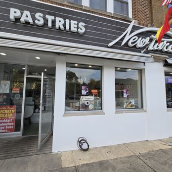 New Paradise Bakery - Bakeries Near Me - Chicago, Illinois