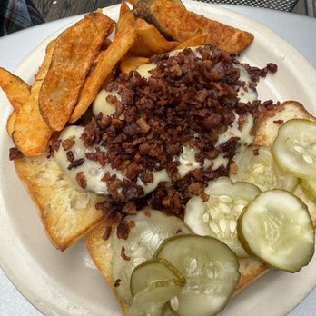 Phil's Bar & Grille - The Burger - New American Near Me - Saugatuck, Michigan