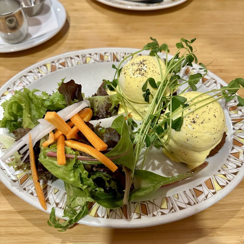 Eclectic Love - Crab cakes with poached eggs on top - Breakfast & Brunch Near Me - Kingsville, Ontario Eclectic Love - Crab cakes with poached eggs on top - Breakfast & Brunch Near Me - Kingsville, Ontario