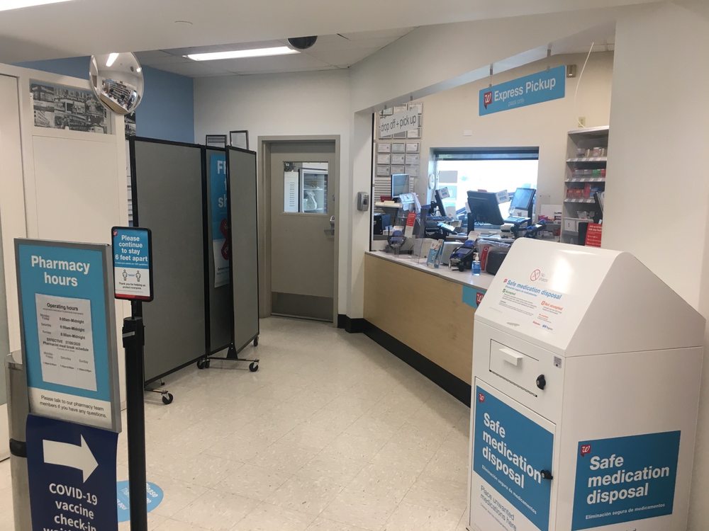 WALGREENS Updated September 2024 28 Reviews 515 S 500 W