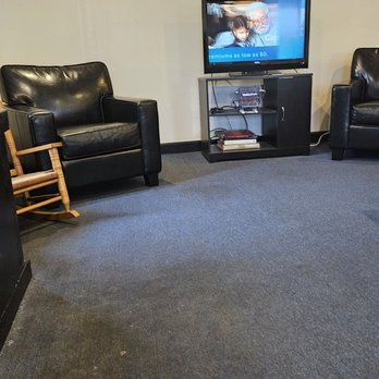 Mike's KARS - Lobby waiting area - Auto Repair Near Me - Gettysburg, Pennsylvania