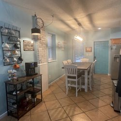 Conscious Cleaning 314 - Eat-in kitchen & coffee bar