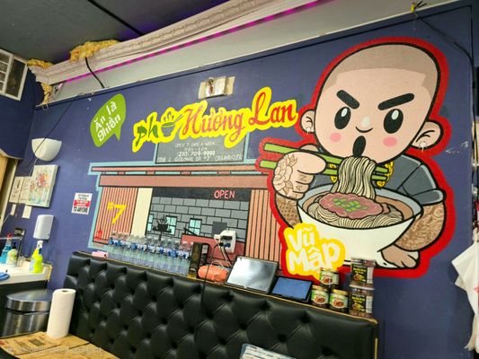 Pho Huong Lan by null