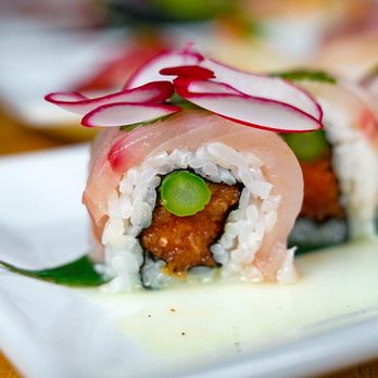 Seabutter - Laguna Beach - SUNSET ROLL
spicy tuna, asparagus, & avocado topped with yellowtail sashimi, cilantro & sweet yuzu sauce - Japanese Near Me - Laguna Beach, California Seabutter - Laguna Beach - SUNSET ROLL
spicy tuna, asparagus, & avocado topped with yellowtail sashimi, cilantro & sweet yuzu sauce - Japanese Near Me - Laguna Beach, California