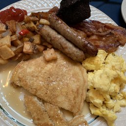Complimentary Breakfast with stay at UVA Inn at Darden! Complimentary Breakfast with stay at UVA Inn at Darden!