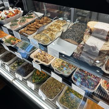 A Table - French Near Me - Ridgefield, Connecticut