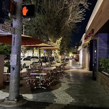 Doc B's Restaurant + Bar - Outdoor seating available - Bars Near Me - Coral Gables, Florida Doc B's Restaurant + Bar - Outdoor seating available - Bars Near Me - Coral Gables, Florida