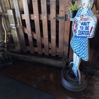 Clear Springs Restaurant - American Near Me - Nacogdoches, Texas