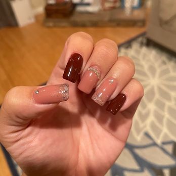 Maison Nail Spa - Nail Salons Near Me - Pasadena, California Maison Nail Spa - Nail Salons Near Me - Pasadena, California