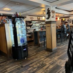 Sunny’s Family Diner - Inside