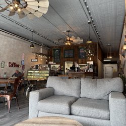 Evergreens Coffee and Bakeshop - Vibe